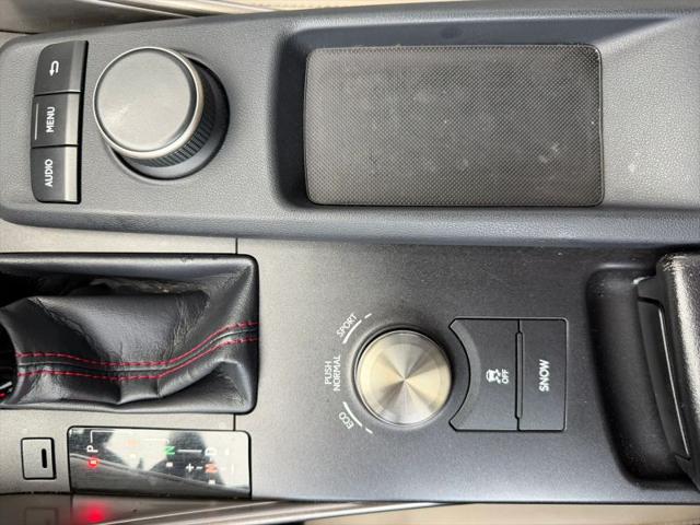 2017 Lexus IS 200t 200t