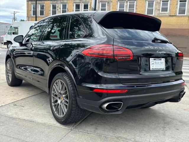 2017 Porsche Cayenne Platinum Edition