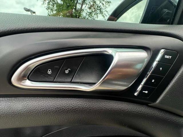 2017 Porsche Cayenne Platinum Edition