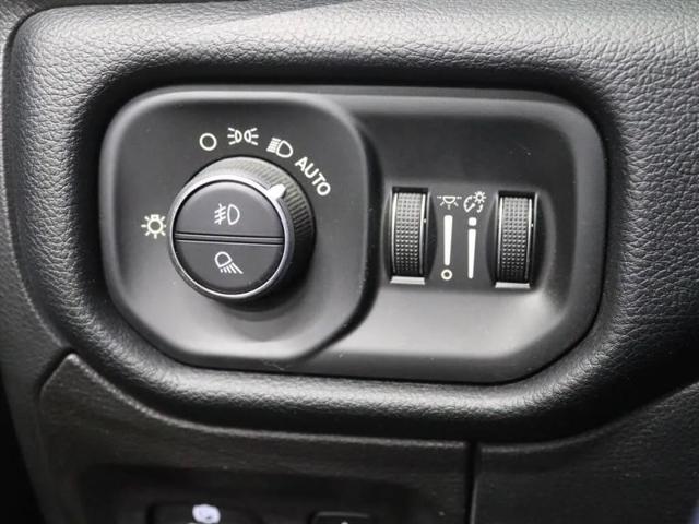 2021 Ram 1500 Laramie Crew Cab 4x4 57 Box
