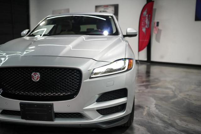2017 Jaguar F-PACE 35t Prestige