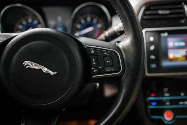 2017 Jaguar F-PACE 35t Prestige