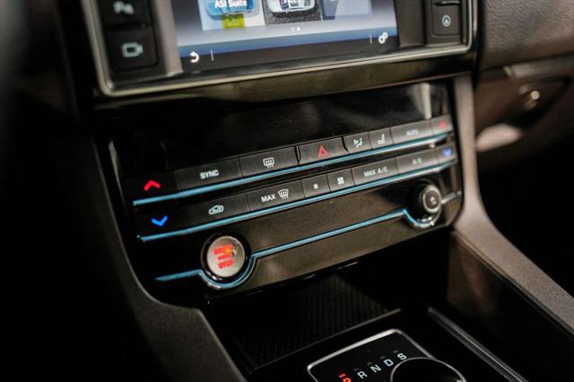 2017 Jaguar F-PACE 35t Prestige