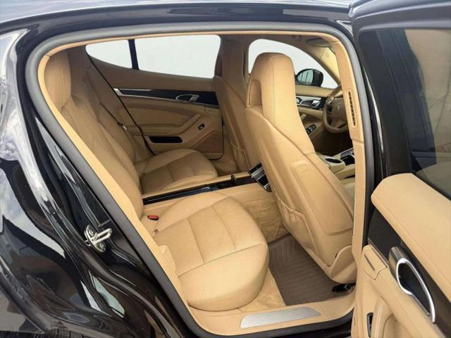 2011 Porsche Panamera 4