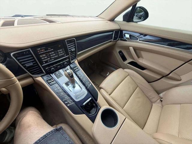 2011 Porsche Panamera 4