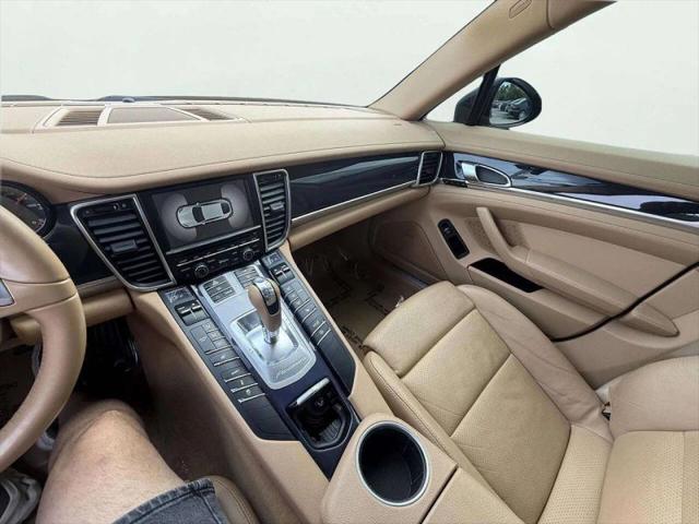 2011 Porsche Panamera 4