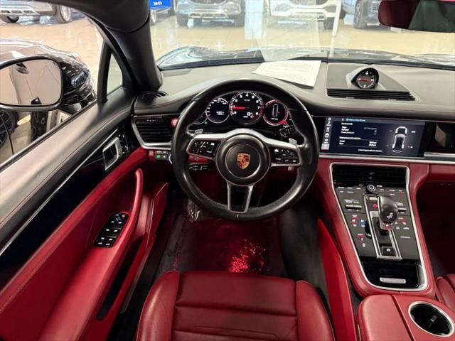2018 Porsche Panamera 4S