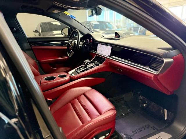 2018 Porsche Panamera 4S