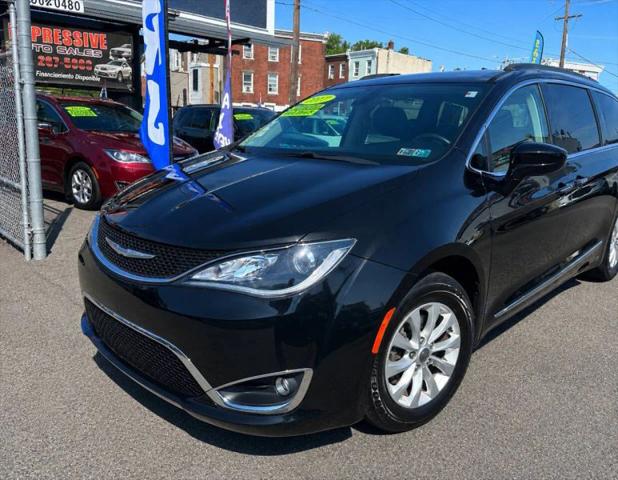 2017 Chrysler Pacifica Touring-L for sale in Philadelphia, PA