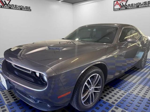 2019 Dodge Challenger SXT AWD