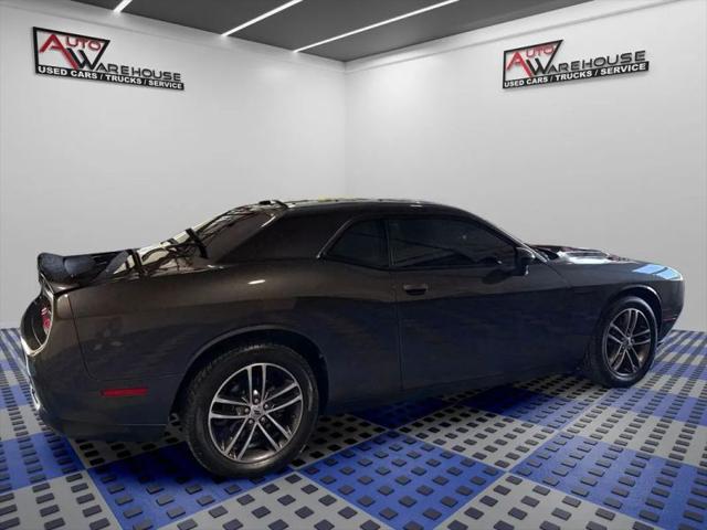 2019 Dodge Challenger SXT AWD