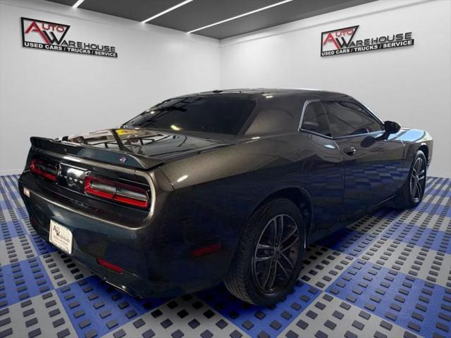 2019 Dodge Challenger SXT AWD
