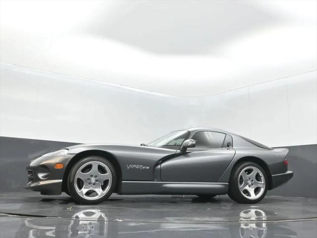 2002 Dodge Viper GTS