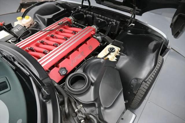 2002 Dodge Viper GTS