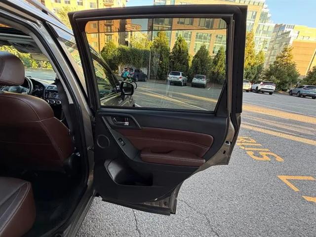 2017 Subaru Forester 2.5i Touring