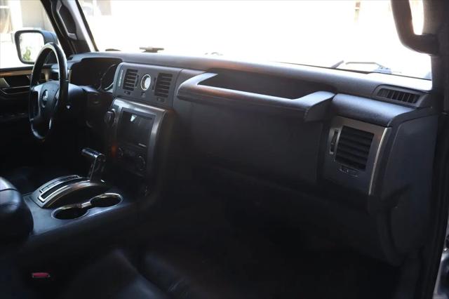 2009 HUMMER H2 SUV Luxury