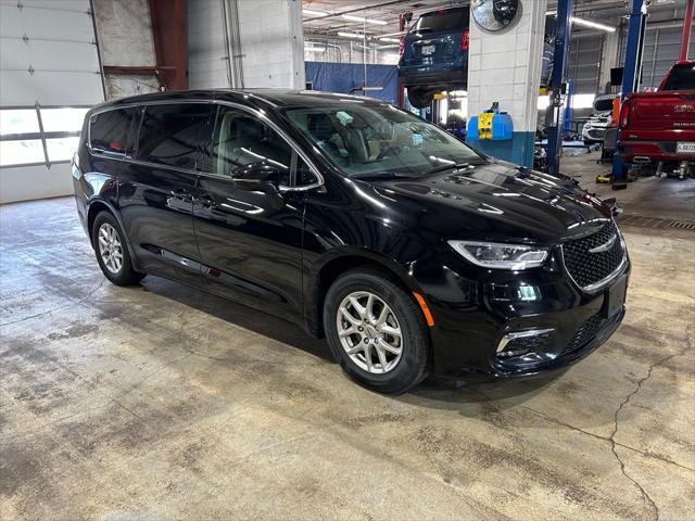 2024 Chrysler Pacifica Touring L for sale in Sturgis, MI