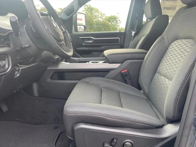 2025 RAM 1500 Big Horn Crew Cab 4x4 57 Box 2025 RAM 1500 Big Horn Crew Cab 4x4 57 Box