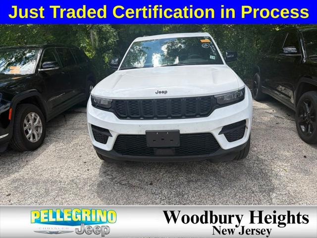 2023 Jeep Grand Cherokee Altitude 4x4 2023 Jeep Grand Cherokee Altitude 4x4