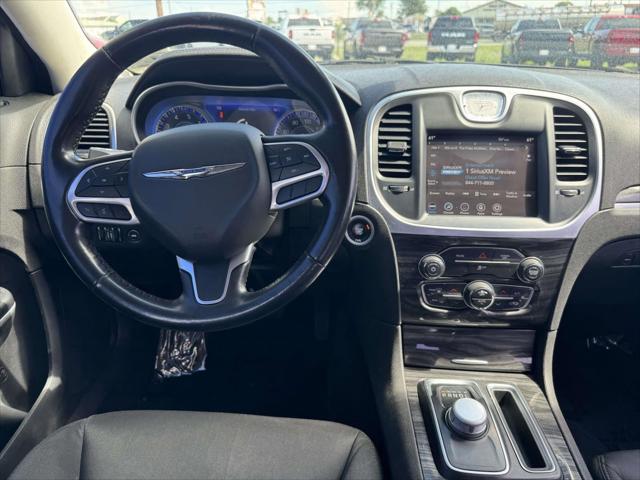 2022 Chrysler 300 Touring