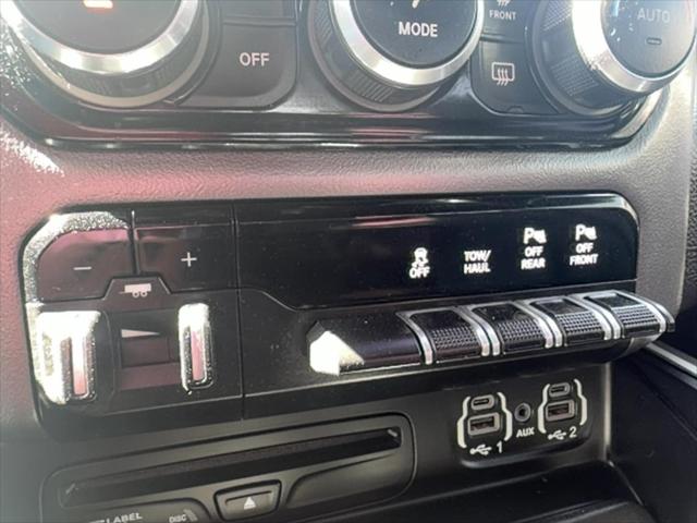2019 Ram 1500 Big Horn/Lone Star Crew Cab 4x4 57 Box