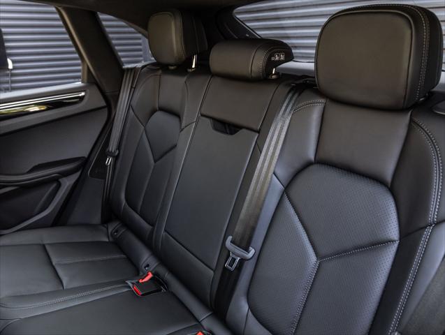 2026 Porsche Macan Unknown