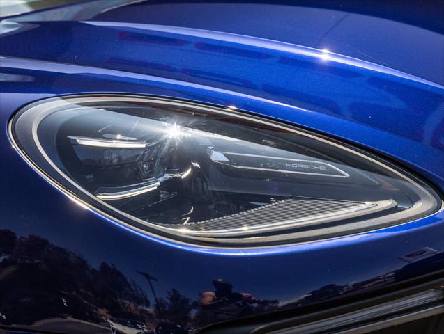 2026 Porsche Macan Unknown