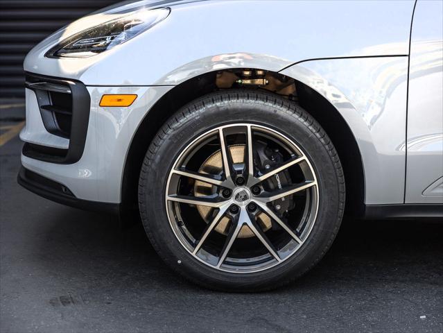 2026 Porsche Macan Unknown