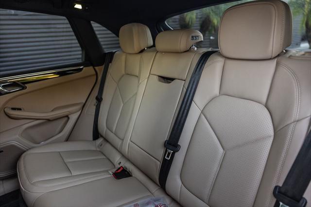 2026 Porsche Macan Unknown