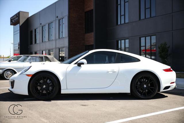 2019 Porsche 911 Carrera