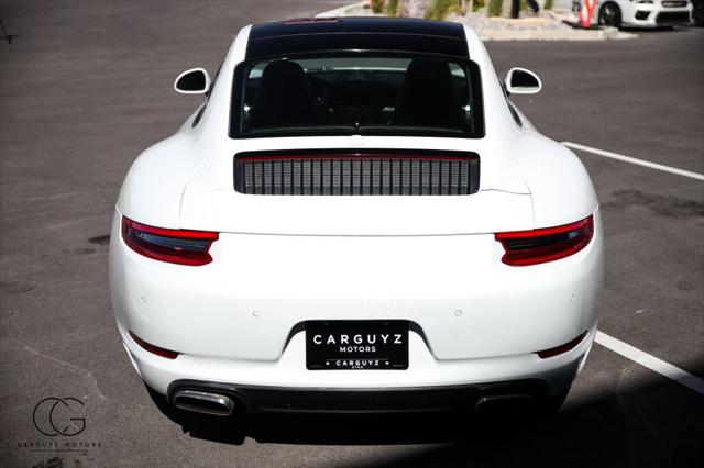 2019 Porsche 911 Carrera