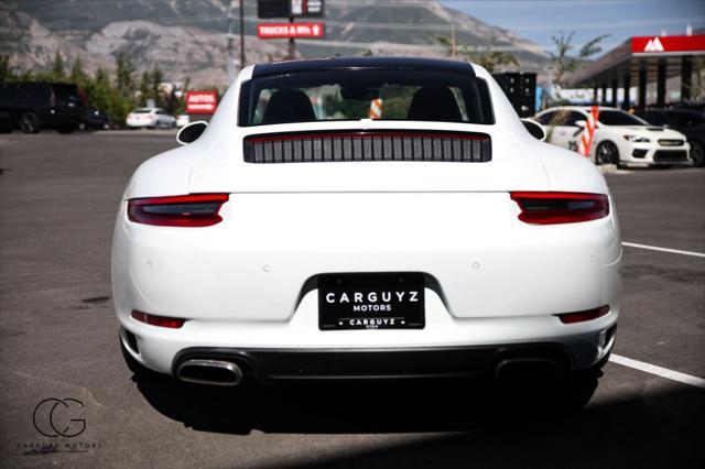 2019 Porsche 911 Carrera