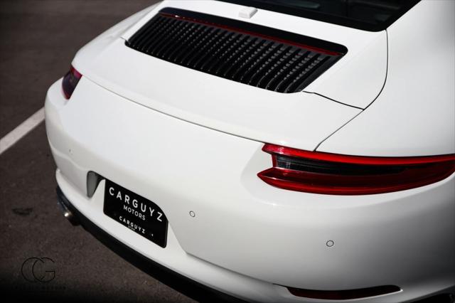 2019 Porsche 911 Carrera