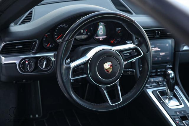 2019 Porsche 911 Carrera