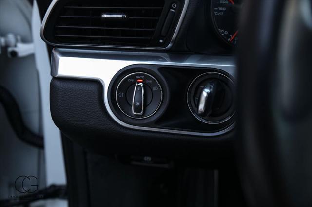 2019 Porsche 911 Carrera