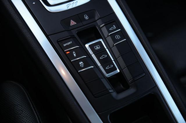 2019 Porsche 911 Carrera