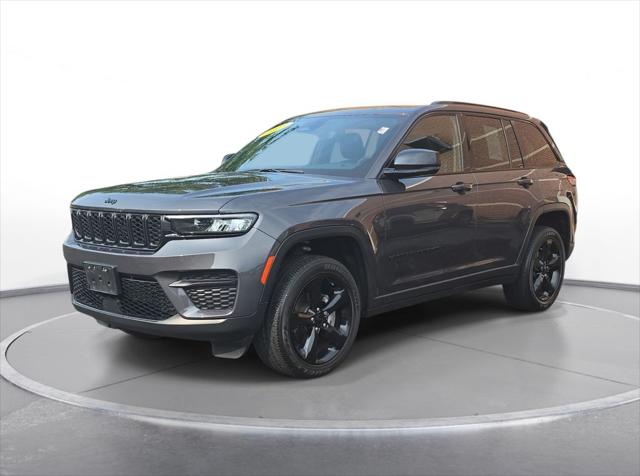 2023 Jeep Grand Cherokee Altitude 4x4 for sale in Grandville, MI