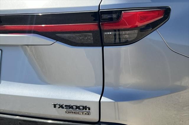 2025 Lexus TX 500h F SPORT Premium