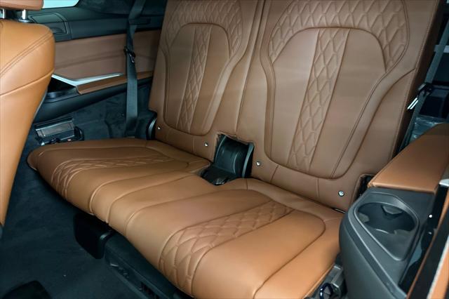 2027 BMW X7 M60i