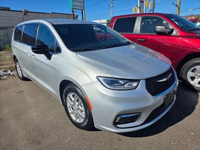 2026 Chrysler Pacifica Select for sale in Hempstead, NY