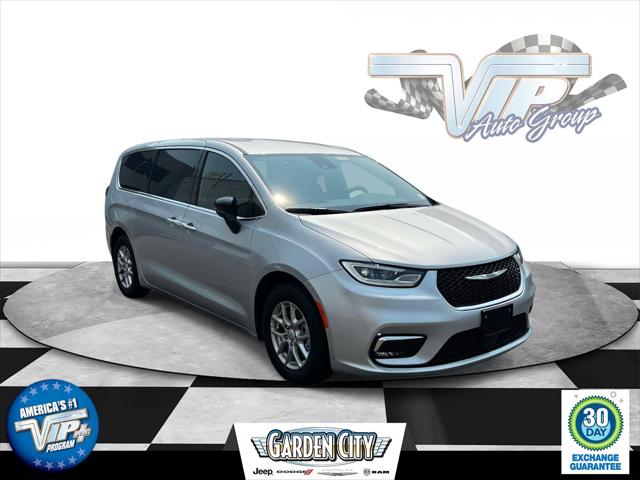 2026 Chrysler Pacifica Select for sale in Hempstead, NY
