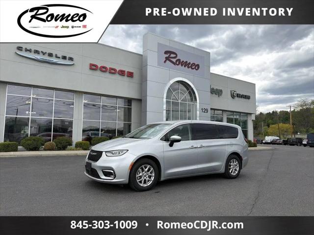 2023 Chrysler Pacifica Touring L for sale in Kingston, NY