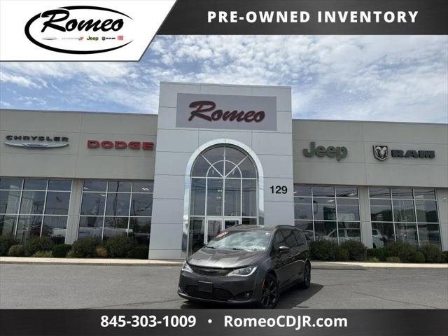 2019 Chrysler Pacifica Limited for sale in Kingston, NY