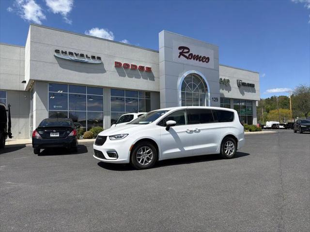 2023 Chrysler Pacifica Touring L for sale in Kingston, NY