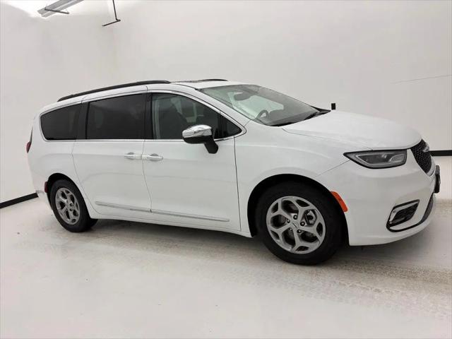 2023 Chrysler Pacifica Limited for sale in Muskogee, OK