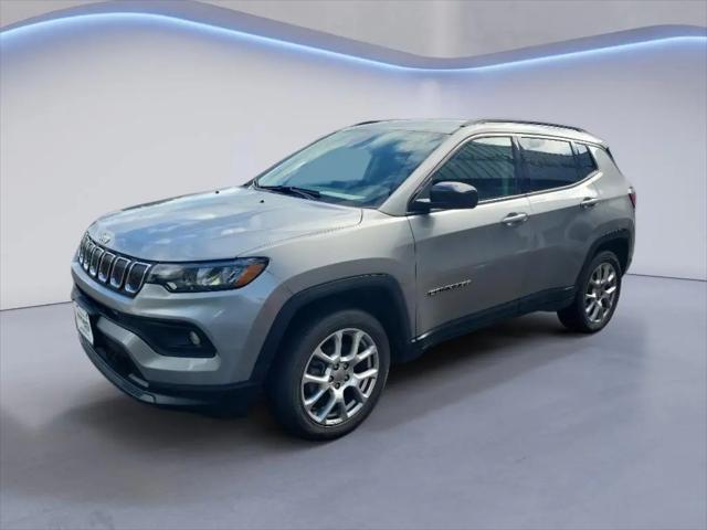 2022 Jeep Compass Latitude Lux 4x4 for sale in Marathon, WI