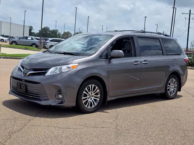 2018 Toyota Sienna XLE 8 Passenger for sale in Madison, MS