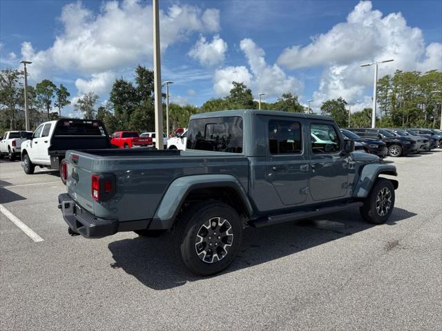 2026 Jeep Gladiator GLADIATOR SAHARA 4X4 2026 Jeep Gladiator GLADIATOR SAHARA 4X4