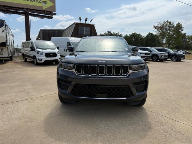 2026 Jeep Grand Cherokee GRAND CHEROKEE LAREDO 4X2 2026 Jeep Grand Cherokee GRAND CHEROKEE LAREDO 4X2