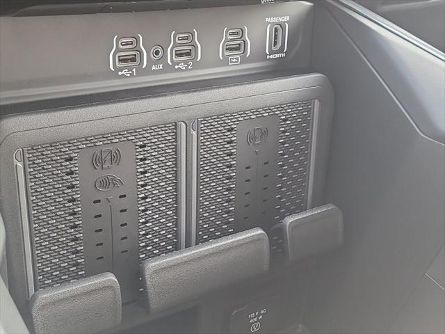 2026 Ram 1500 Laramie Crew Cab 4x4 64 Box